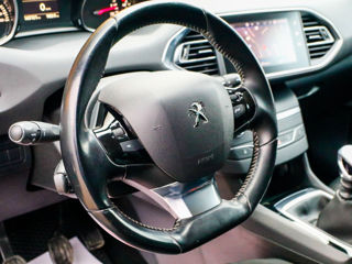 Peugeot 308 foto 3