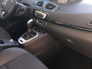 Renault Grand Scenic foto 4