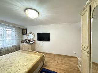 Apartament cu 2 camere, 55 m², Botanica, Chișinău foto 3