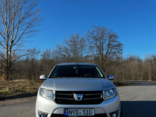 Dacia Logan foto 2