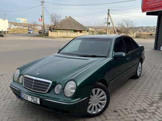 Mercedes E-Class foto 3