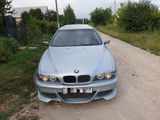 BMW 5 Series foto 4