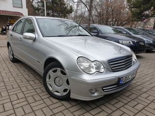 Mercedes C Class foto 1