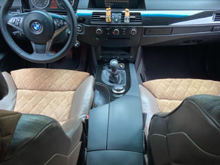 BMW 5 Series foto 4