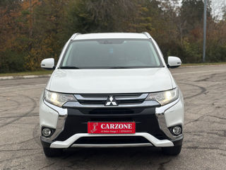 Mitsubishi Outlander foto 2