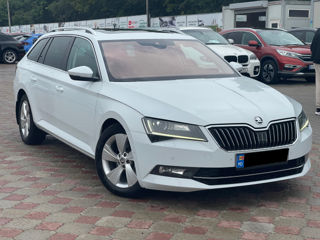 Skoda Superb foto 5