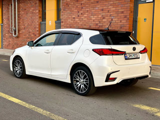 Lexus CT Series foto 2