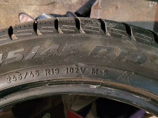 Pirelli 245/45R19 anul 2023 foto 4