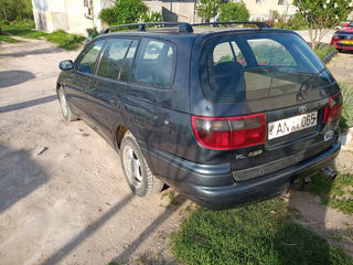 Toyota Carina foto 5