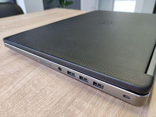 Dell Precision 7710 (17.3", i7-6820HQ, NVIDIA Quadro M3000M, RAM 32GB) foto 7
