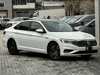 Volkswagen Jetta foto 4