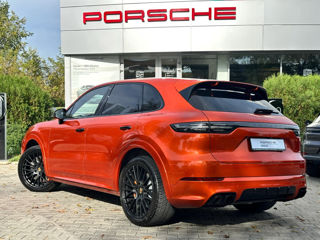 Porsche Cayenne foto 2