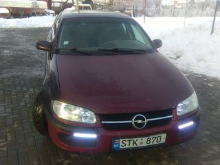 Opel Omega foto 1