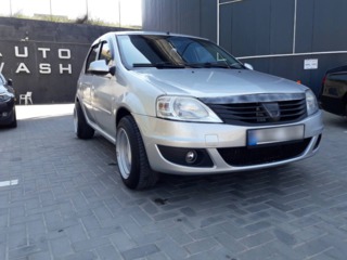 Dacia Logan foto 1