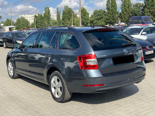 Skoda Octavia foto 3