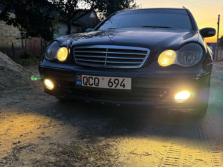 Mercedes C-Class