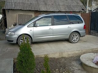 Volkswagen Sharan foto 7