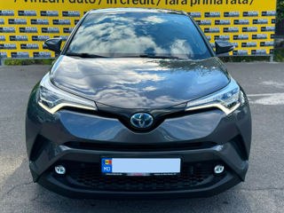 Toyota C-HR foto 2