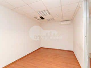 Spațiu comercial, 300 mp, euroreparație, Centru, 4800 €! foto 13