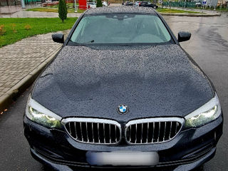 BMW 5 Series foto 2