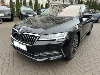 Skoda Superb foto 2