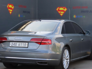 Audi A8 foto 2