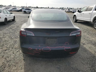 Tesla Model 3 foto 10