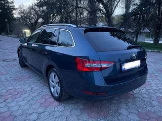 Skoda Superb foto 5