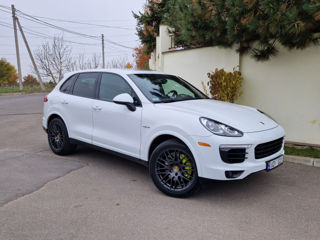 Porsche Cayenne foto 2