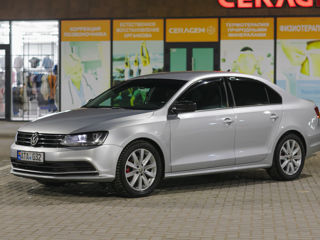 Volkswagen Jetta foto 7