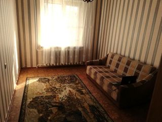 Apartament cu 2 odai seria 143 pe Mircea cel Batrin foto 1