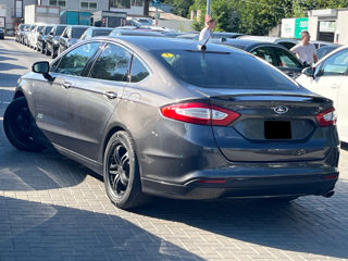 Ford Fusion foto 3