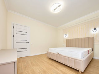 Apartament cu 2 camere, 70 m², Aeroport, Chișinău foto 1