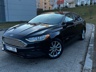 Ford Fusion foto 2