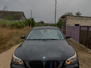 BMW 5 Series foto 1