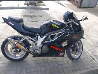 Suzuki GSX foto 1