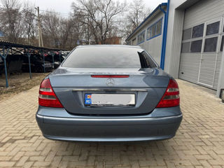 Mercedes E-Class foto 5