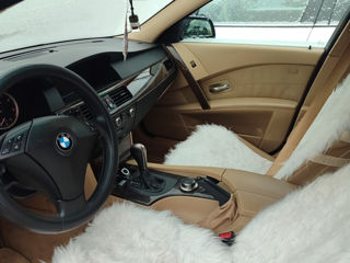 BMW 5 Series foto 4