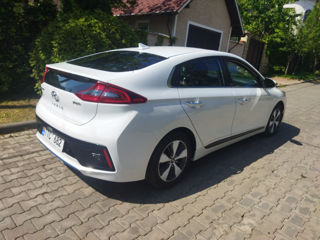 Hyundai IONIQ foto 2