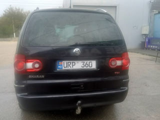 Volkswagen Sharan foto 2