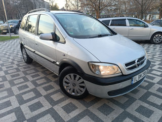 Opel Zafira foto 3