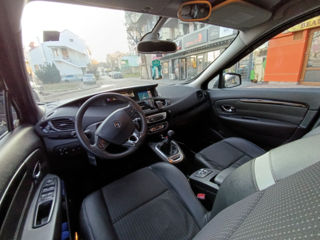 Renault Grand Scenic foto 6