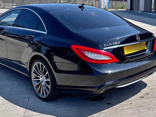 Mercedes CLS-Class foto 7