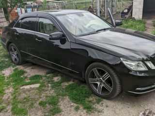 Mercedes E-Class foto 3