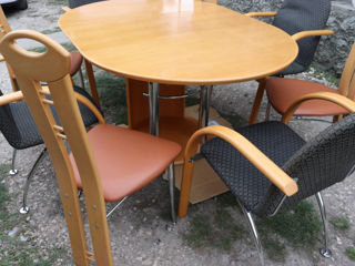 Set masa cu scaune din Germania. foto 5