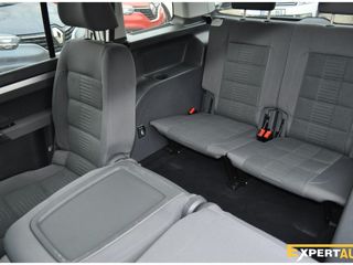 Volkswagen Touran foto 9