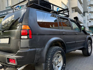 Mitsubishi Pajero Sport foto 8