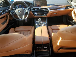 BMW 5 Series foto 8