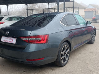 Skoda Superb foto 6