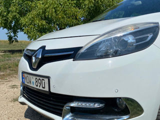 Renault Grand Scenic foto 2